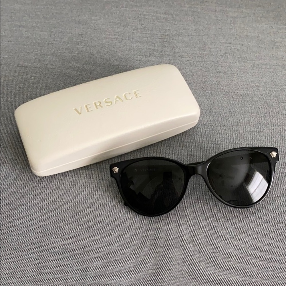 VERSACE Sunglasses in black